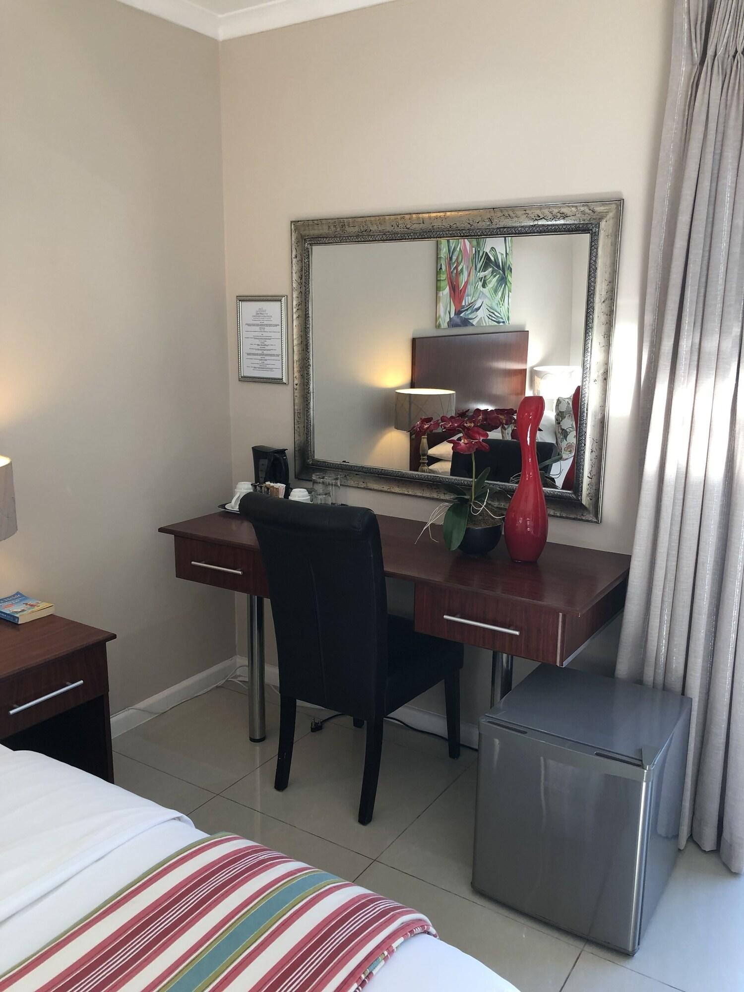 Le Blue Guesthouse Port Elizabeth Buitenkant foto