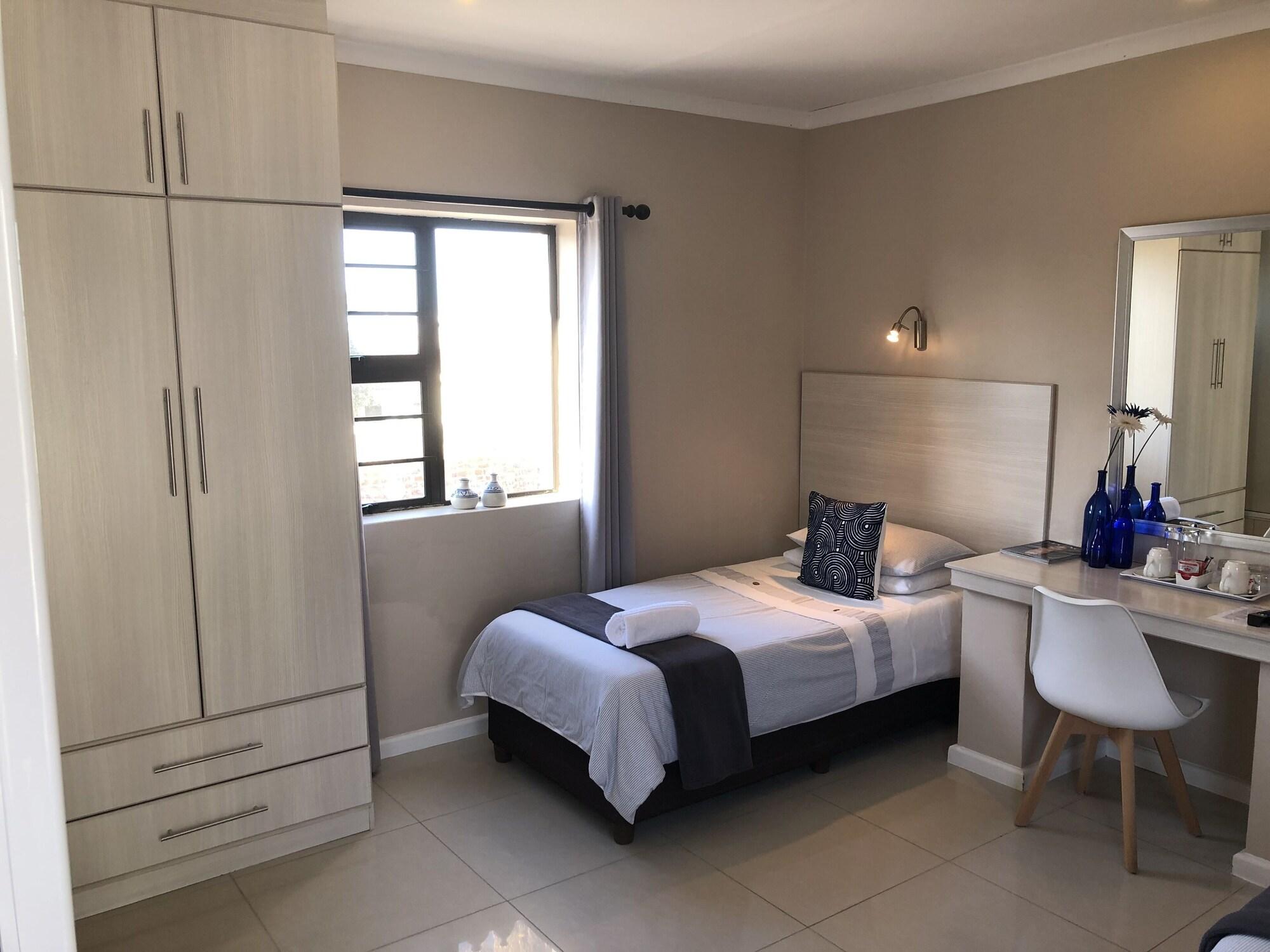 Le Blue Guesthouse Port Elizabeth Buitenkant foto